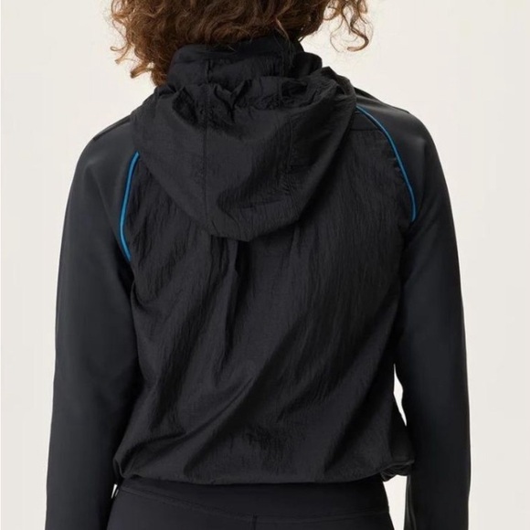 Outdoor Voices FrostKnit Hoodie Quarter zip pullover hoodie jacket. - Picture 3 of 12